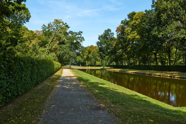 Jardim no Castelo de Haar — Fotografia de Stock