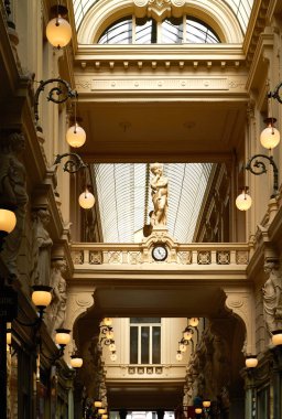 Şehir merkezinde Passage