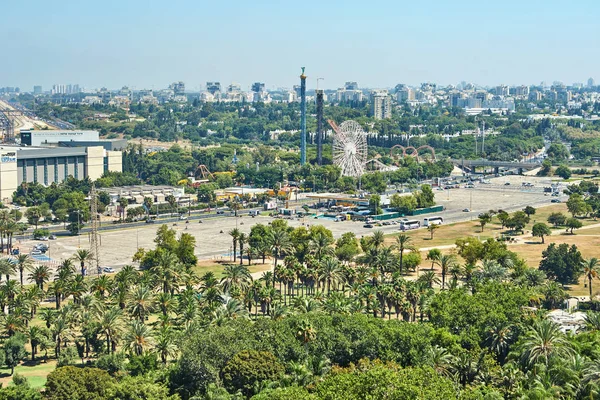 Panorama de Tel Aviv com vista para as áreas do Norte de Tel Aviv e o parque de diversões — Fotografia de Stock