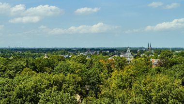 Fantezi temalı eğlence parkı Efteling. Yukarıdan park görünümü