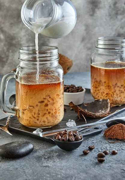 Thai Iced Coffee Coconut Milk Crushed Ice Mason Jar — Stok Foto