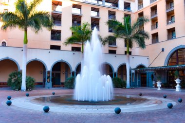 Bir otel Patio Su Çeşmesi