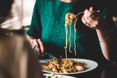 domates soslu makarna