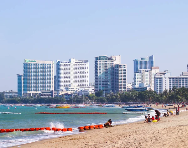 Waikiki Beach Pattaya Tayland 'daki oteller