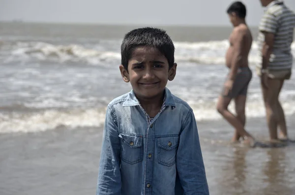 Chlapec Hrající Pláži Alibaug Bombaje — Stock fotografie