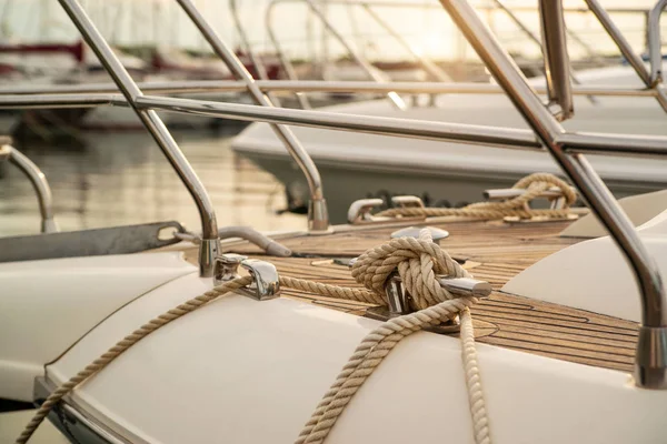 Wit Touw Aanmeren Gebonden Rond Stalen Anker Boot — Stockfoto