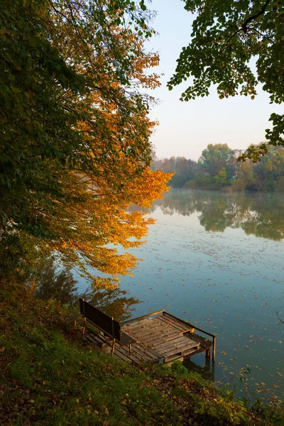 Lago Otoño Por Mañana — Foto de Stock