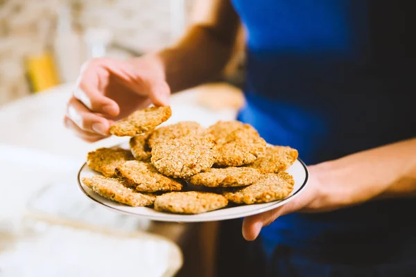 Oatmeal Cookies Woman Hand — Stock Photo, Image