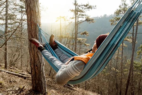 Young Man Resting Hammock Outdoor Lifestyle — Stock Photo, Image