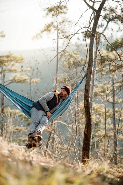 Young Man Resting Hammock Outdoor Lifestyle — Stock Photo, Image