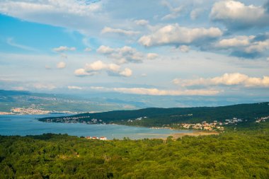 Hırvatistan 'ın Krk Adası' ndaki Soline hangarı