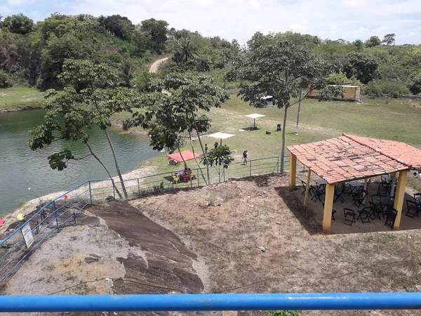 Schöne und natürliche blaue Lagune in recife, Brasilien — Stockfoto