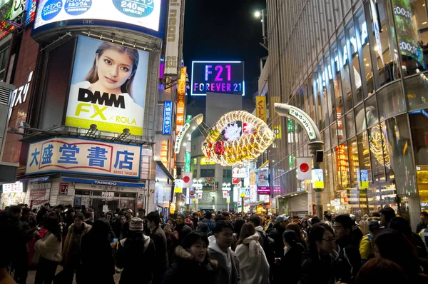 Τόκιο Ιαπωνία 2018 Συρρέει Πλήθος Κόσμου Στην Shibuya Για Τους Εικόνα Αρχείου