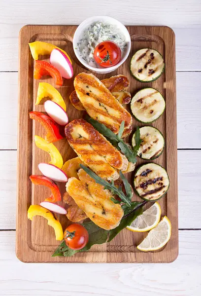 Conjunto Coleção Queijo Lanches Halloumi Grelhado Pimenta Abuccini Tomate Cereja — Fotografia de Stock