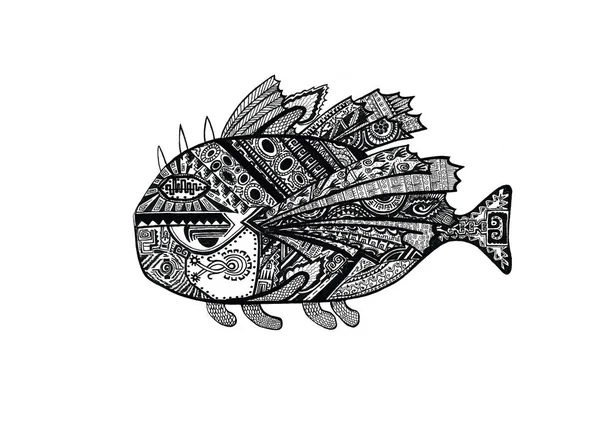 Handgezeichneter Fisch im Kritzelstil mit alten ethnischen indischen Motiven — Stockfoto
