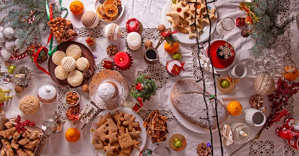 Celebration Christmas Eve. Traditional Christmas sweets cookies — Stock Photo, Image