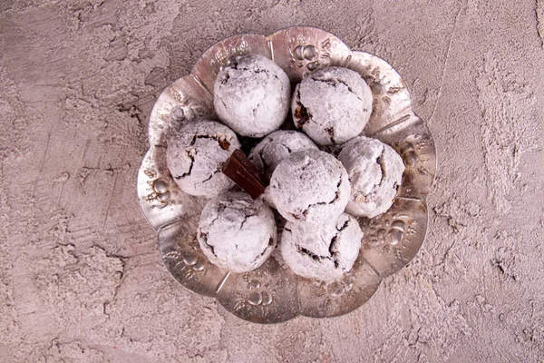 Biscuit traditionnel aux boules de neige chocolat amande de Noël — Photo