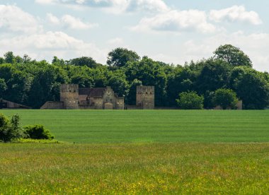 Kale ahır, Badminton, Gloucestershire, İngiltere