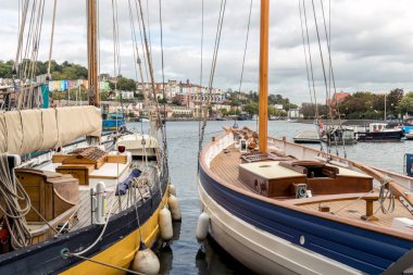 Bristol dock, İngiltere demirleyen gemiler yelken