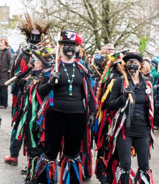 Geleneksel blackface Morris Dancers, North Yorkshire, Birleşik Krallık