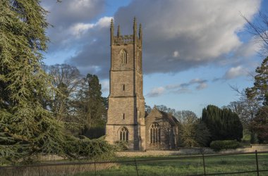 Kilisesi, Saint Leonard'ın, Tortworth, Gloucestershire, İngiltere