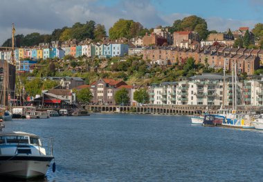 Bristol Docks, Ingiltere 'den Hotwells ve Clifton Wood 'un görünümü 