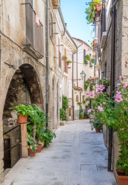 Pacentro, l 'Aquila eyaletinde ortaçağ köyü, Abruzzo, orta Italya.