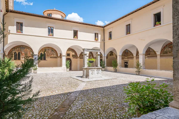 Convento San Francesco Una Mañana Verano Tagliacozzo Provincia Aquila Abruzos —  Fotos de Stock