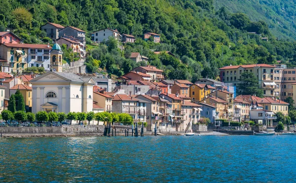 Colonno Kolorowe Wsi Widokiem Jezioro Como Lombardia Włochy — Zdjęcie stockowe