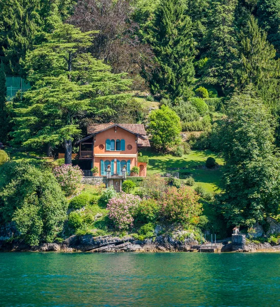 Idyllisk Villa Ossuccio Vid Comosjön Lombardiet Italien — Stockfoto