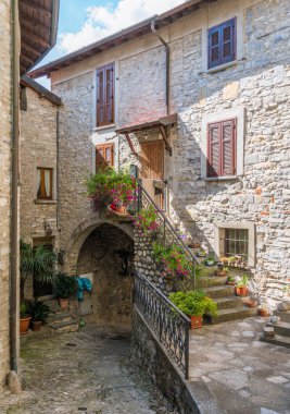 Doğal Nesso, Como Gölü ', Lombardiya, İtalya güzel köy görünürde.