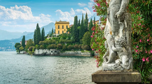 Krásná Villa Monastero Varenna Slunečného Letního Dne Jezero Como Lombardie — Stock fotografie