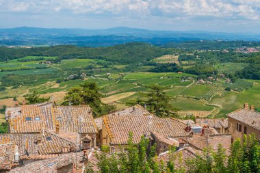 Montepulciano, Siena eyaletinin ünlü Ortaçağ kenti. Toskana, İtalya.