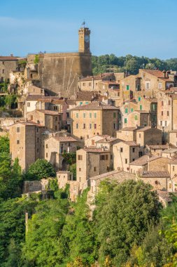Panoramik görüş Sorano, il, Grosseto, Toskana (Toscana), İtalya.