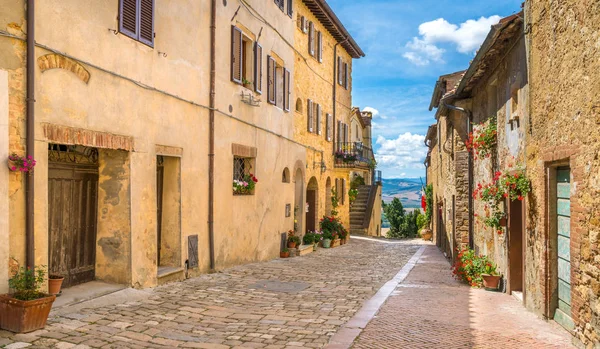Pitoresk görünürde Pienza, Siena eyaletinin, Toskana, İtalya.