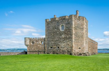 Blackness Kalesi, Falkirk, İskoçya konsey alanında uğursuz köyün yakınında.