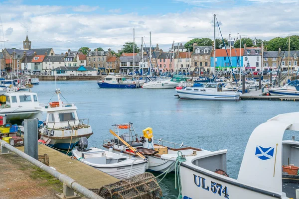 Port Anstruther Pochmurne Popołudnie Fife Wschodnim Wybrzeżu Szkocji Lipiec 2017 — Zdjęcie stockowe