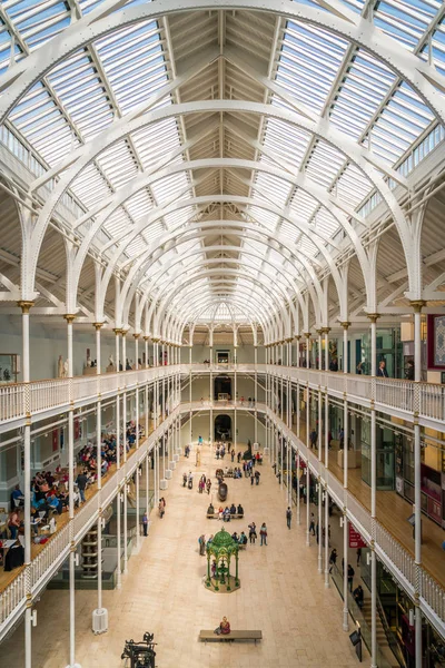 Vista Interior Museo Nacional Escocia Edimburgo Soleado Día Verano Junio —  Fotos de Stock