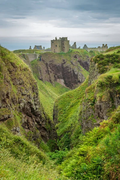 Hrad Dunnottar Zřícenina Středověké Pevnosti Nedaleko Stonehaven Aberdeenshire Skotsko — Stock fotografie