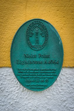 Skye Adası 'nda Neist Point Lighthouse plaketi, Iskoçya. Temmuz-03-2017