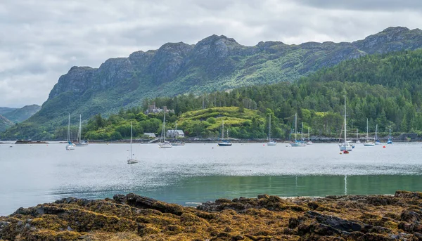 Idyllisk Utsikt Över Plockton Byn Skotska Högländerna Grevskapet Ross Och — Stockfoto