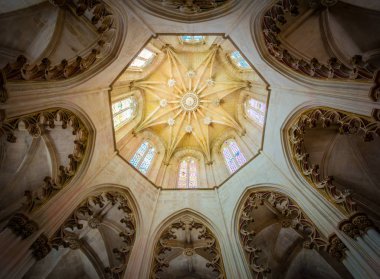 Santa Maria da Vitoria Manastırı 'nda kurucuların Şapel kubbe tavan (aka Batalha Manastırı), Batalha, Portekiz.