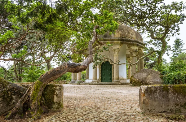 Capilla Los Jardines Del Palacio Pena Sintra Portugal — Foto de Stock