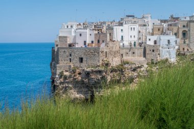 Polignano a Mare, Bari eyaletinde, Apulia (Puglia), Güney İtalya doğal görünürde.
