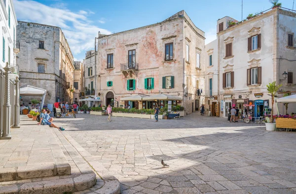 Polignano a Mare, Bari eyaletinde, Apulia (Puglia), Güney İtalya doğal görünürde.