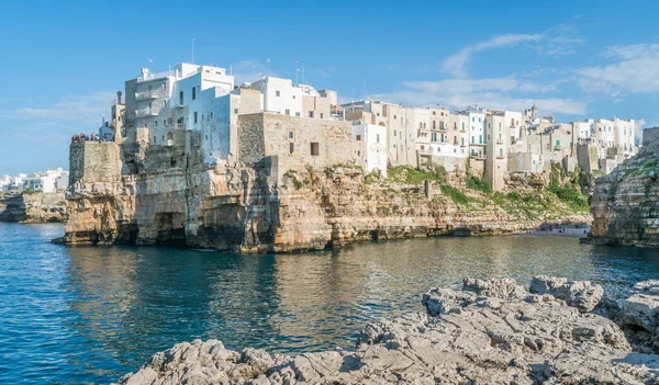Polignano a Mare, Bari eyaletinde, Apulia (Puglia), Güney İtalya doğal görünürde.