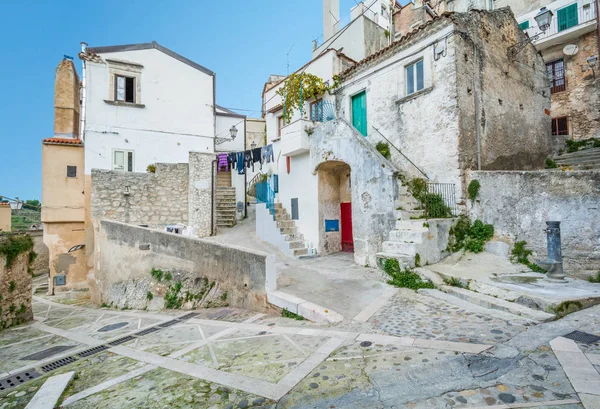 Vico Garganico, Foggia eyaletinde eski kırsal köy, Puglia, Italya manzaralı manzara.