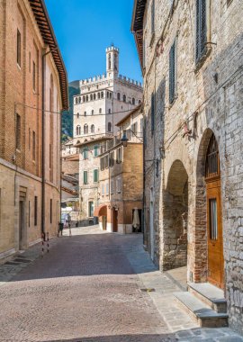 Palazzo dei Consoli ile Gubbio manzara. Umbria, Orta İtalya.