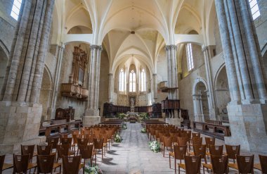 Todi'deki Tempio di San Fortunato'da kapalı mekan, Perugia eyaleti, Umbria.