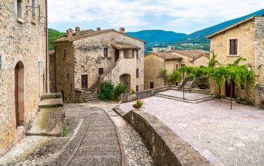 Vallo di Nera, İtalya'nın Umbria bölgesinde Perugia eyaletinin güzel antik köyü.
